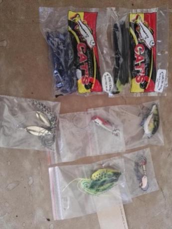 1003357031_3_644x461_bass-equipment-nice-little-starter-setup-outdoor-sports-equipment.jpg